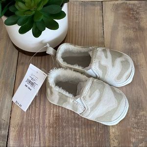 Gap Baby Sherpa Lined Slip-on Shoes - NEW